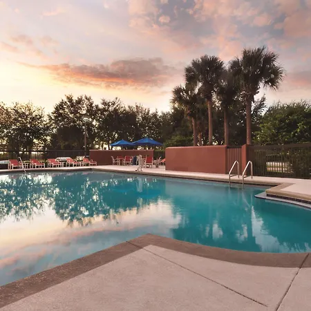 Hampton Inn Orlando International Drive Convention Center-2