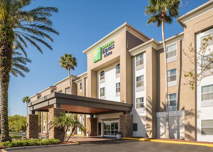 Cheap hotels Holiday Inn Express & Suites Orlando International Airport By Ihg