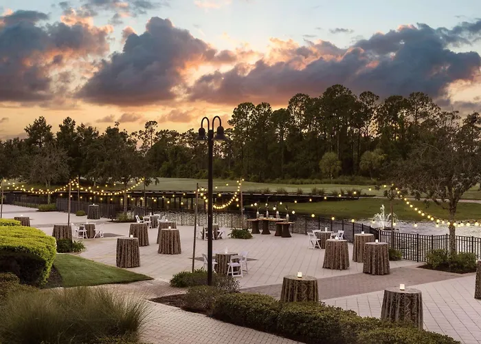 Luxury hotel only: Waldorf Astoria Orlando - An Official Walt Disney World Hotel