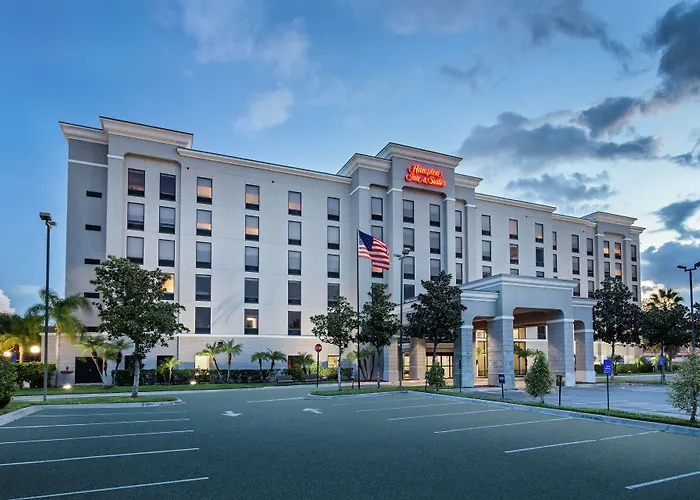 Boutique hotel only: Hampton Inn & Suites Orlando International Drive North