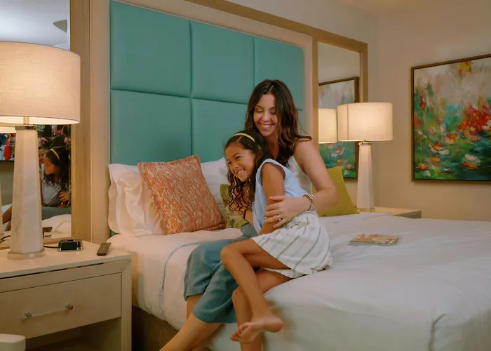 Luxury hotel only: Gaylord Palms Resort & Convention Center