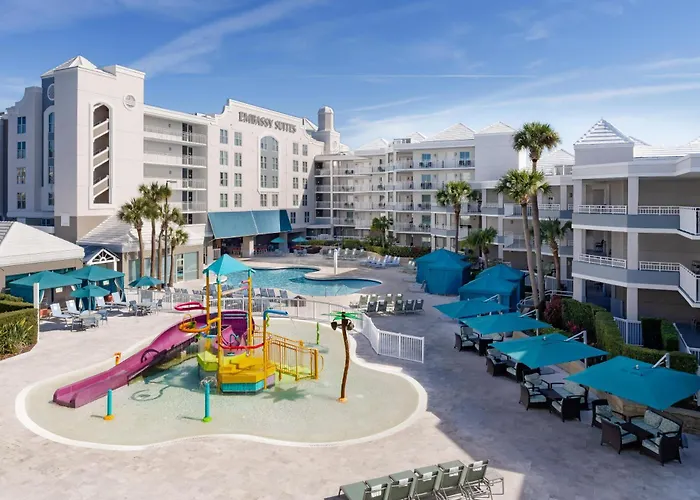 Waterpark hotel: Embassy Suites By Hilton Orlando Lake Buena Vista Resort