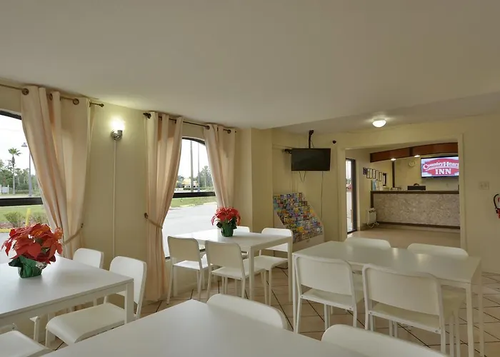Motel: Country Hearth Inn- Kissimmee
