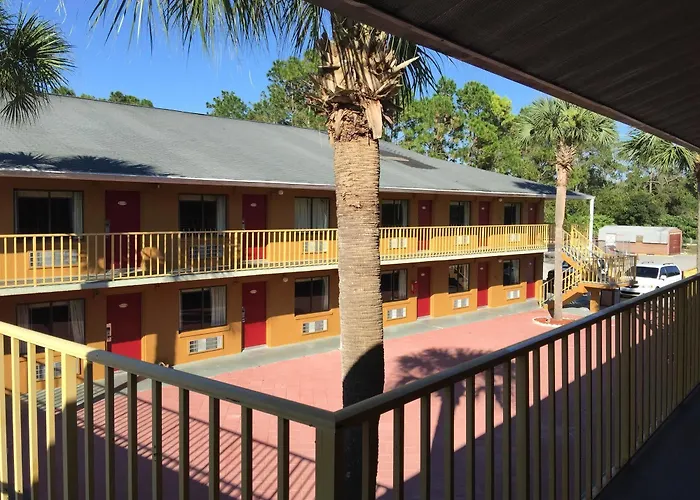 Motel: Country Hearth Inn- Kissimmee